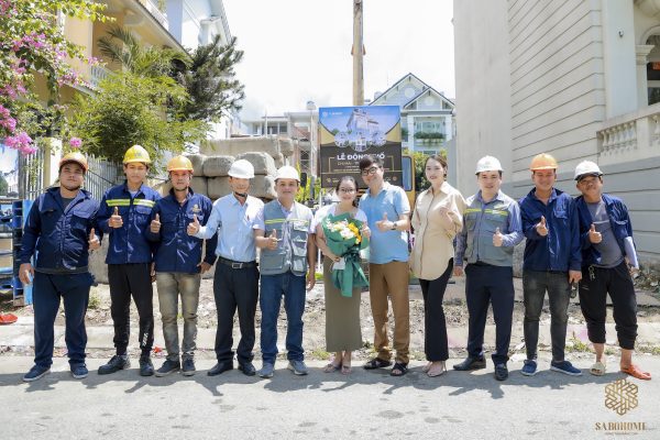 Kỷ niệm lễ khởi công - Bước đầu hành trình xây dựng biệt thự 4 tầng Sài Gòn